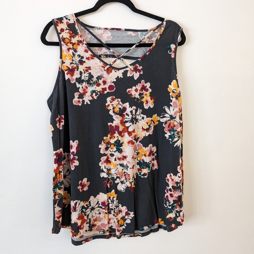 Women's Plus Size Tank- Maurices Size 1, Dark Grey with Floral Pattern